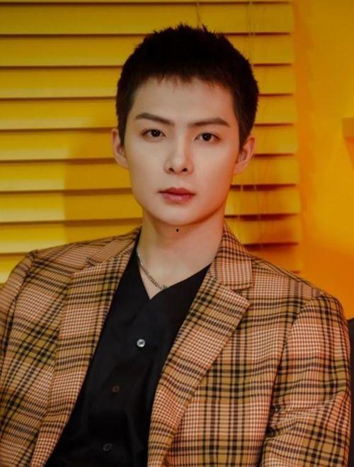 演员张铭恩,从青涩少年到演技派演员的蜕变之路